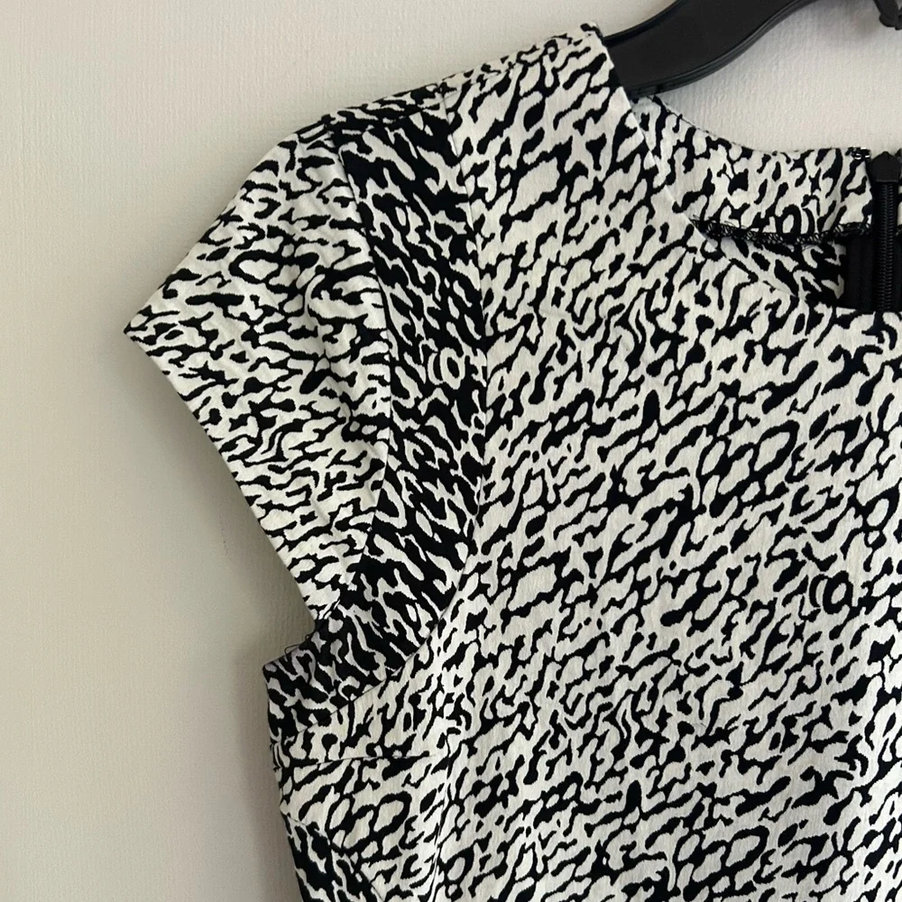 DVF DIANE VON FURSTENBERG Pele Snake Wave Jacquard Dress Office Cocktail Size 6 - Picture 6 of 15